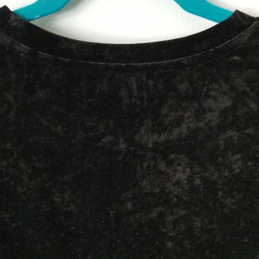 Falls Creek Black Faux Velvet Short Sleeve Top L - Picture 6 of 8